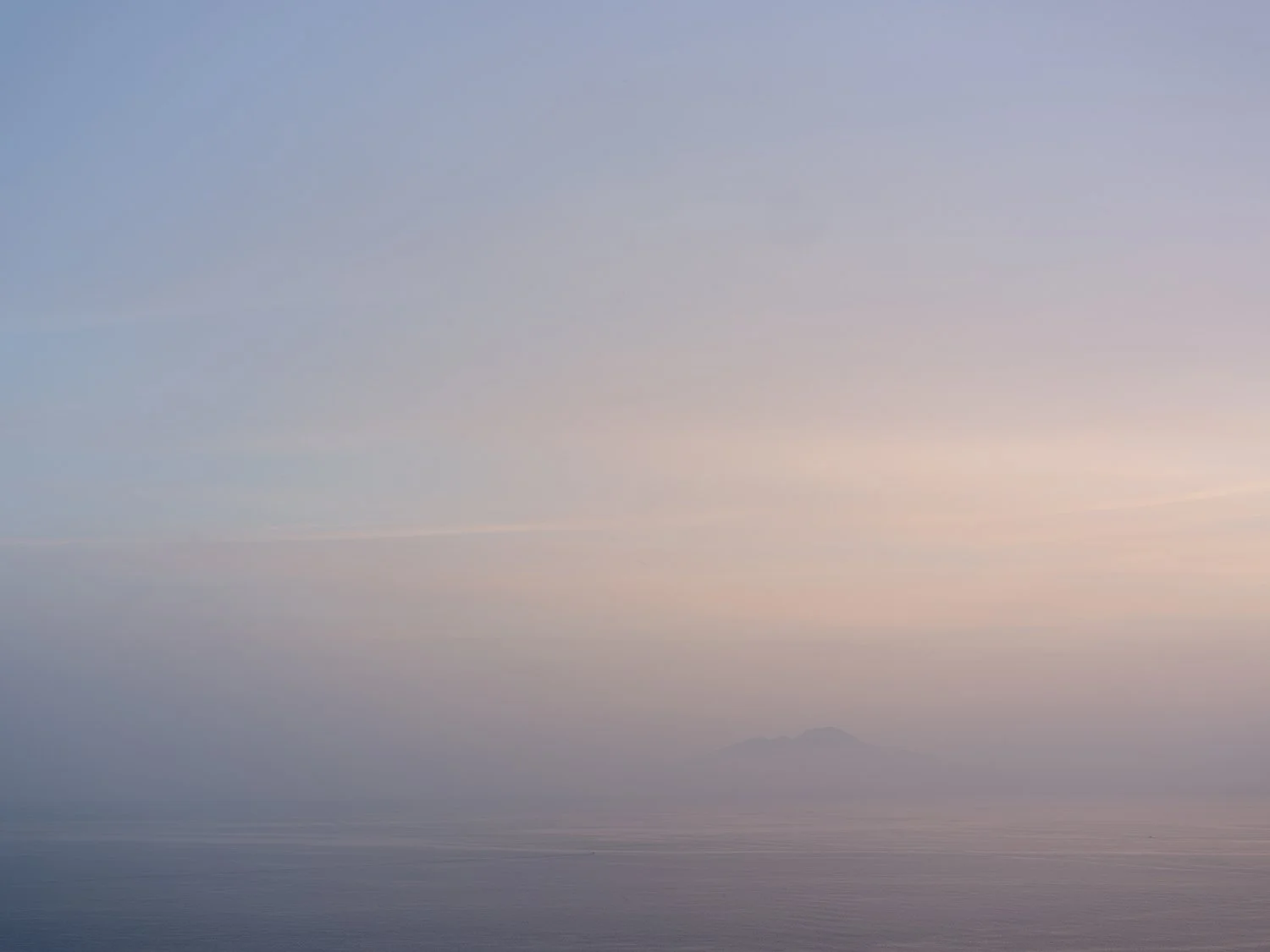 October Skies, 26.10. at 7:38, Vesuvius