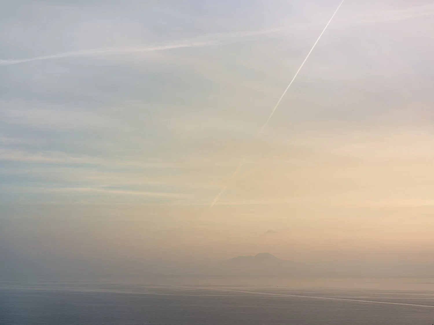 October Skies, 26.10. at 7:55, Vesuvius