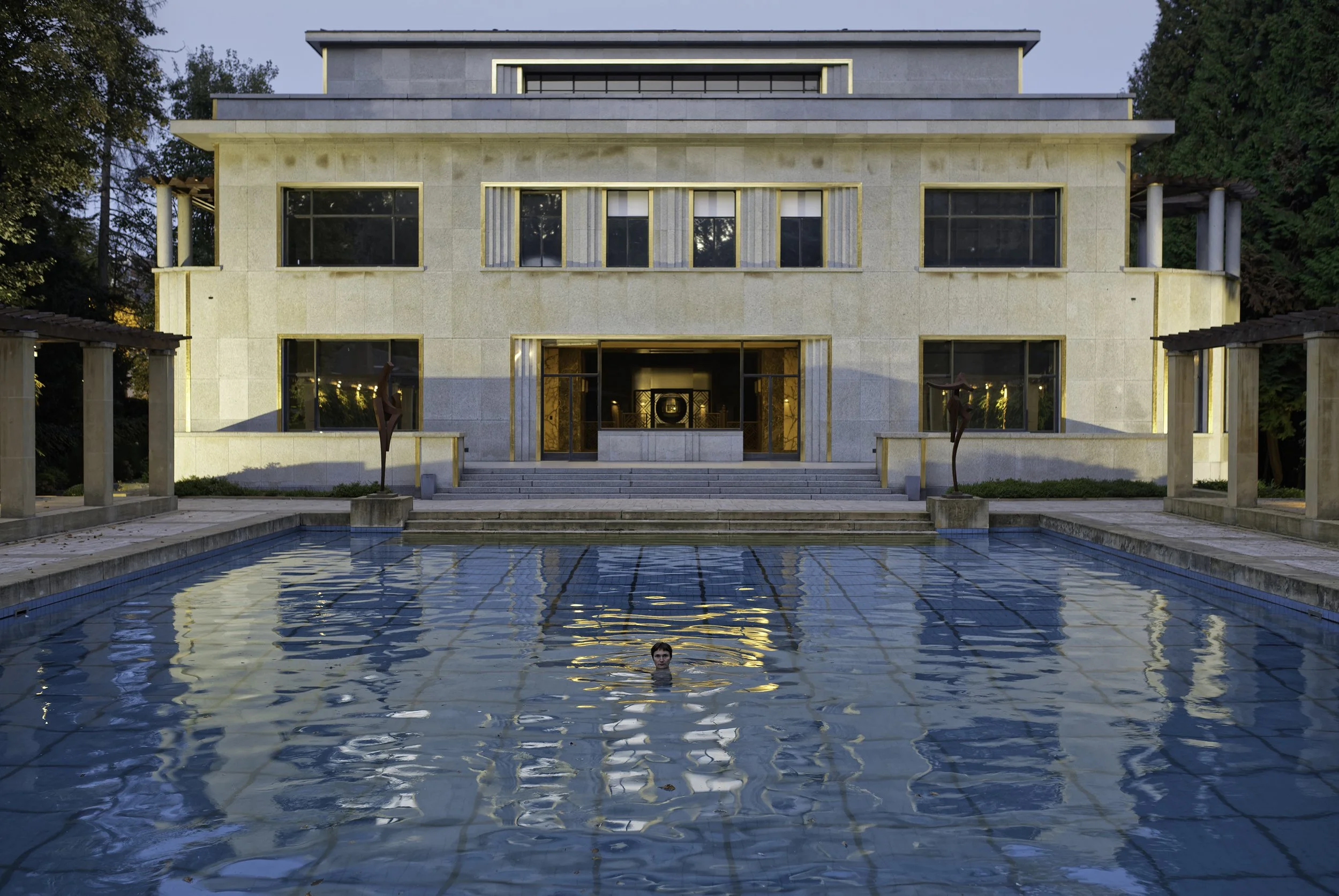 Piscine_tete_72dpi 1500px.jpg