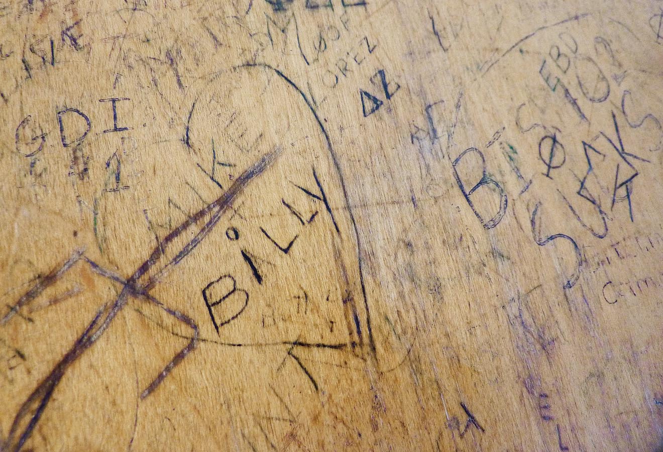 rara-avis-design-old-school-desk-billy2.JPG