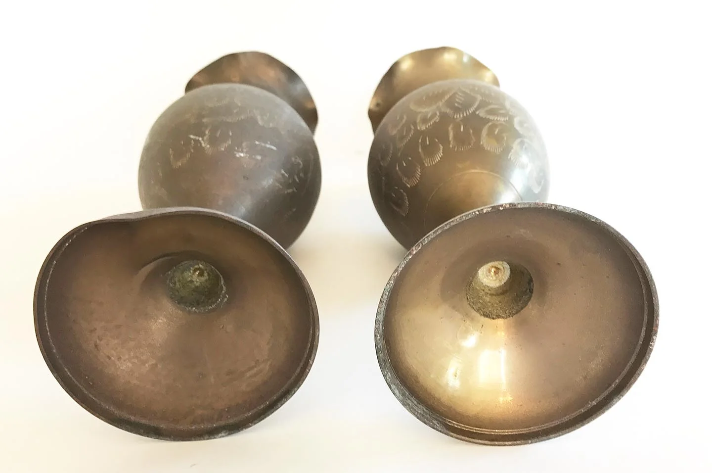 rara-avis-design-brassvases3.jpg