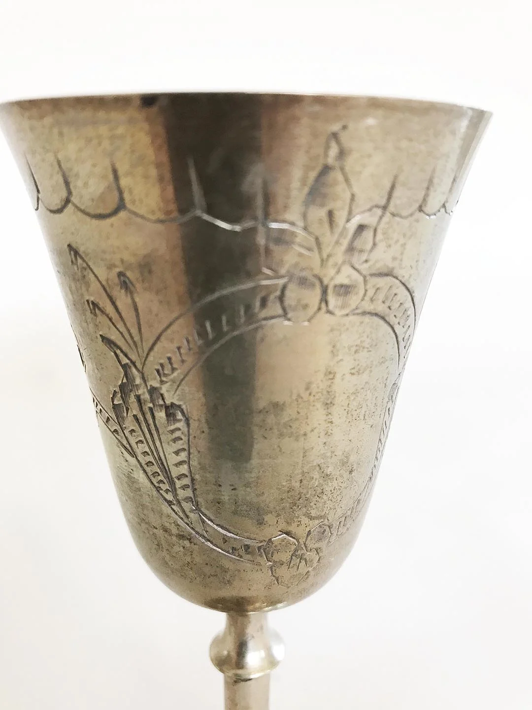 rara-avis-design trophy back.jpg