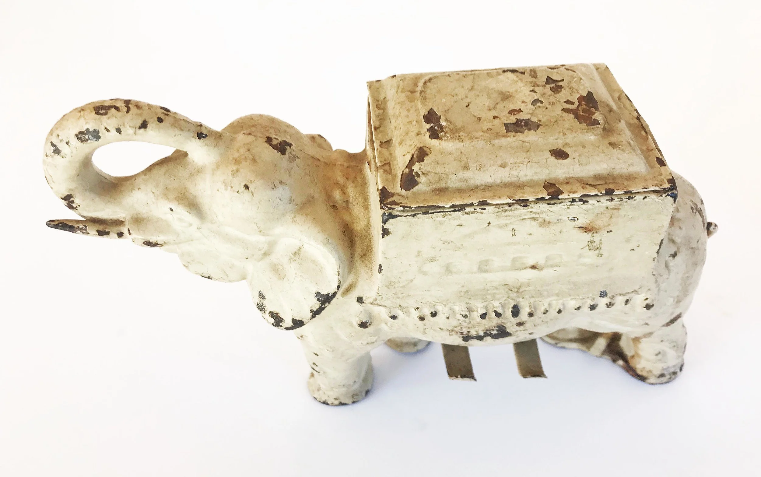 Rara-Avis-Design Cigarette Elephant3.jpg