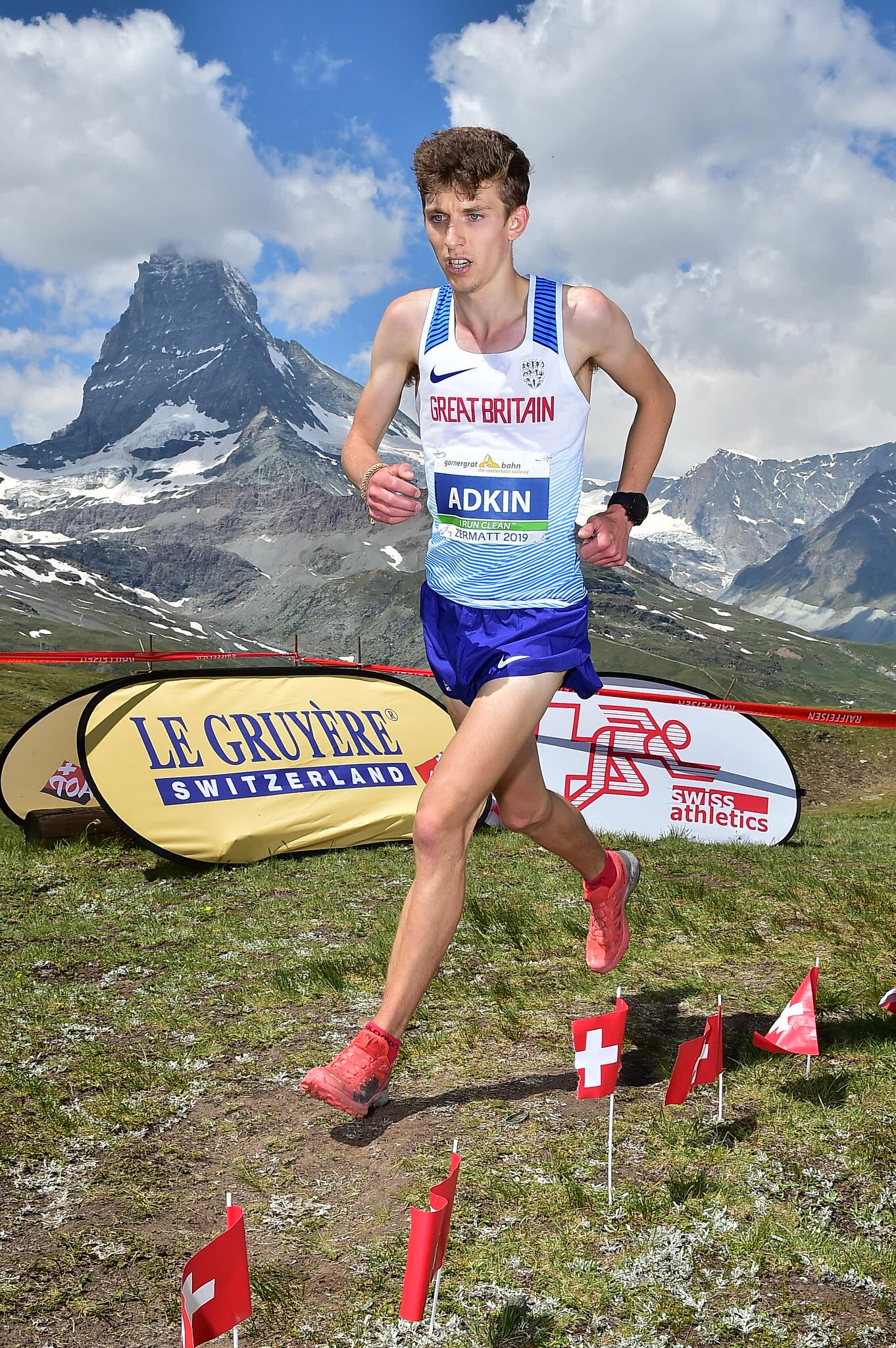Winner Jacob Adkin (Credit: European Mountain Running Championships 2019)