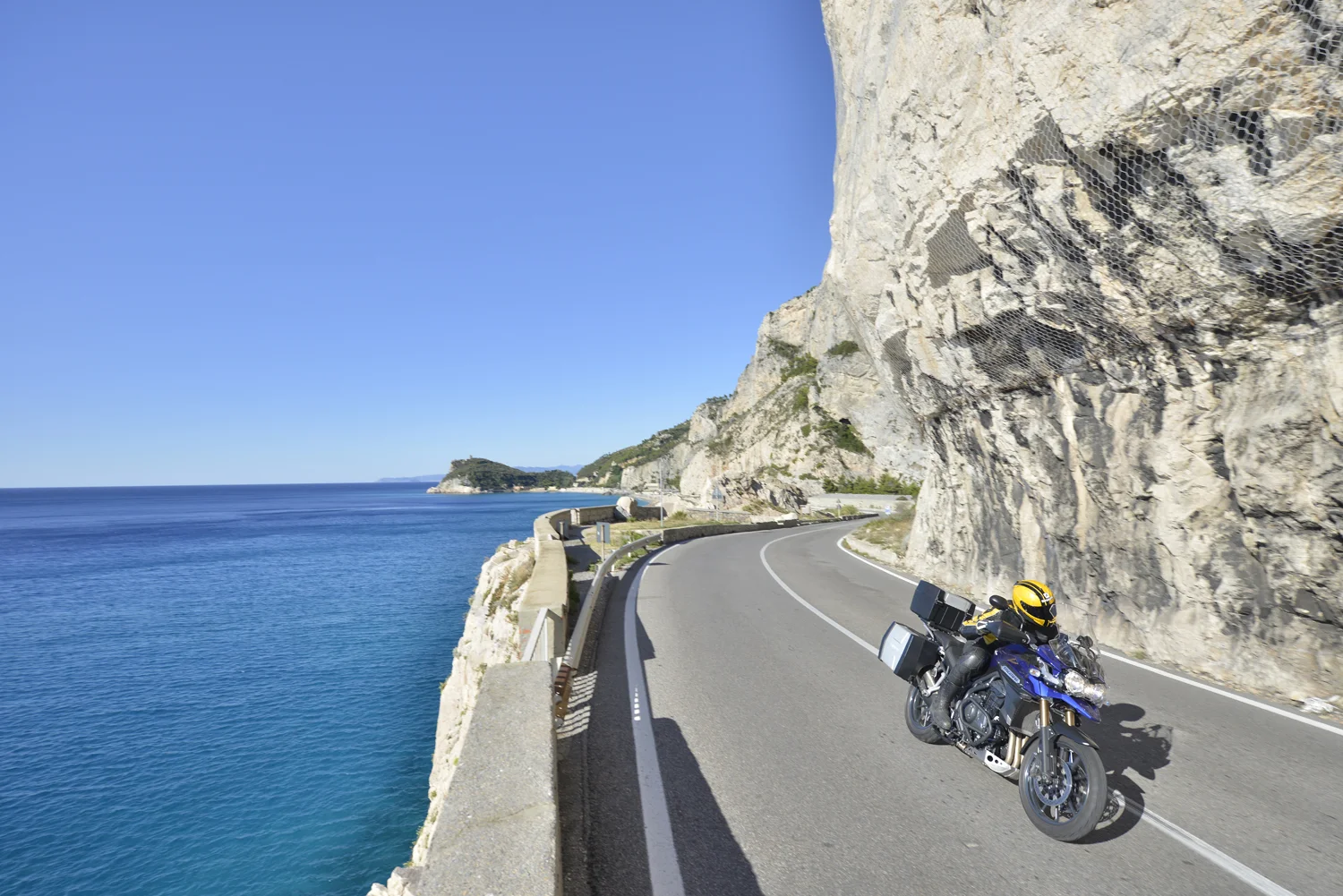 Liguria coast-Varazze.jpg