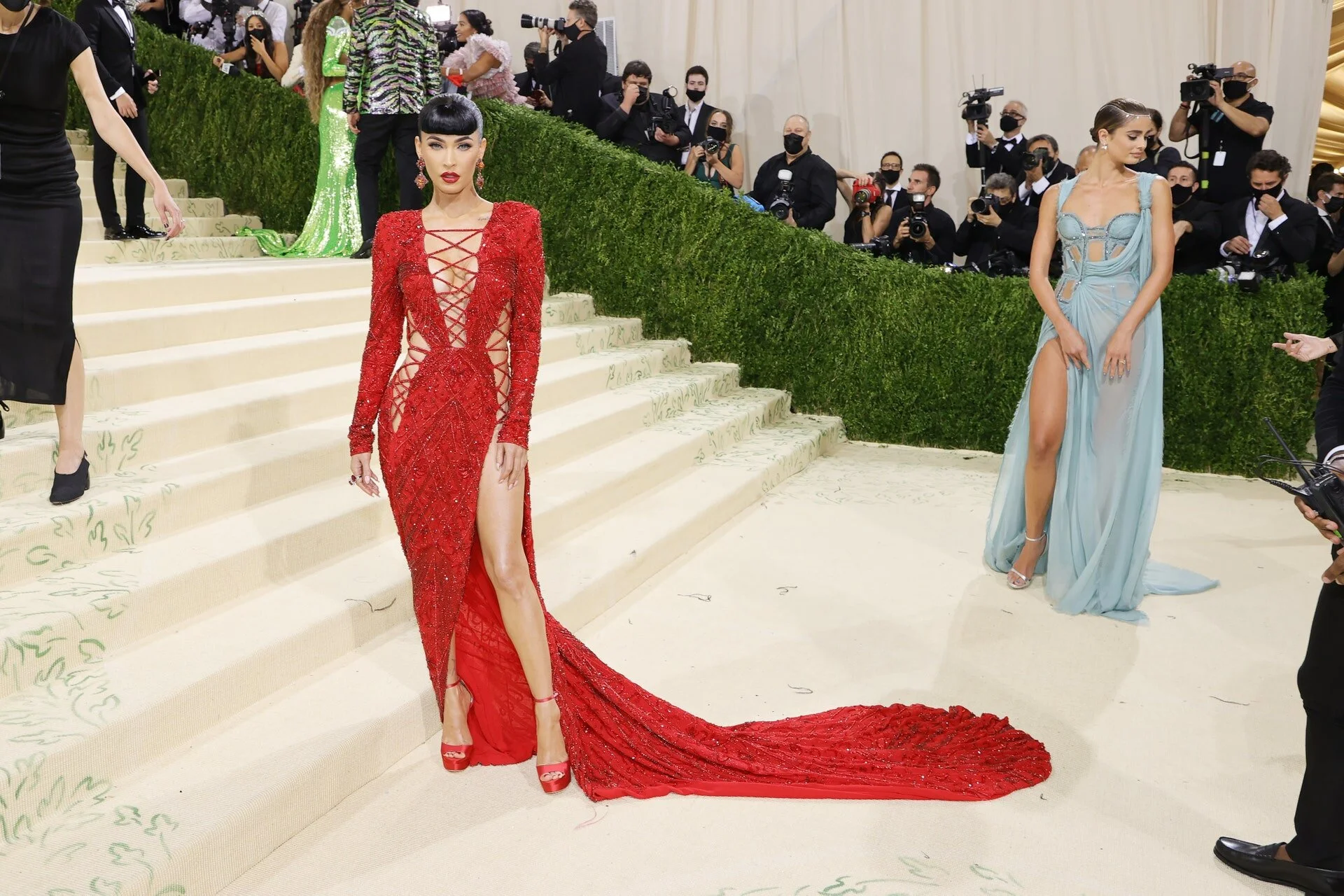 Met Gala Celebrities & Outfits 2021