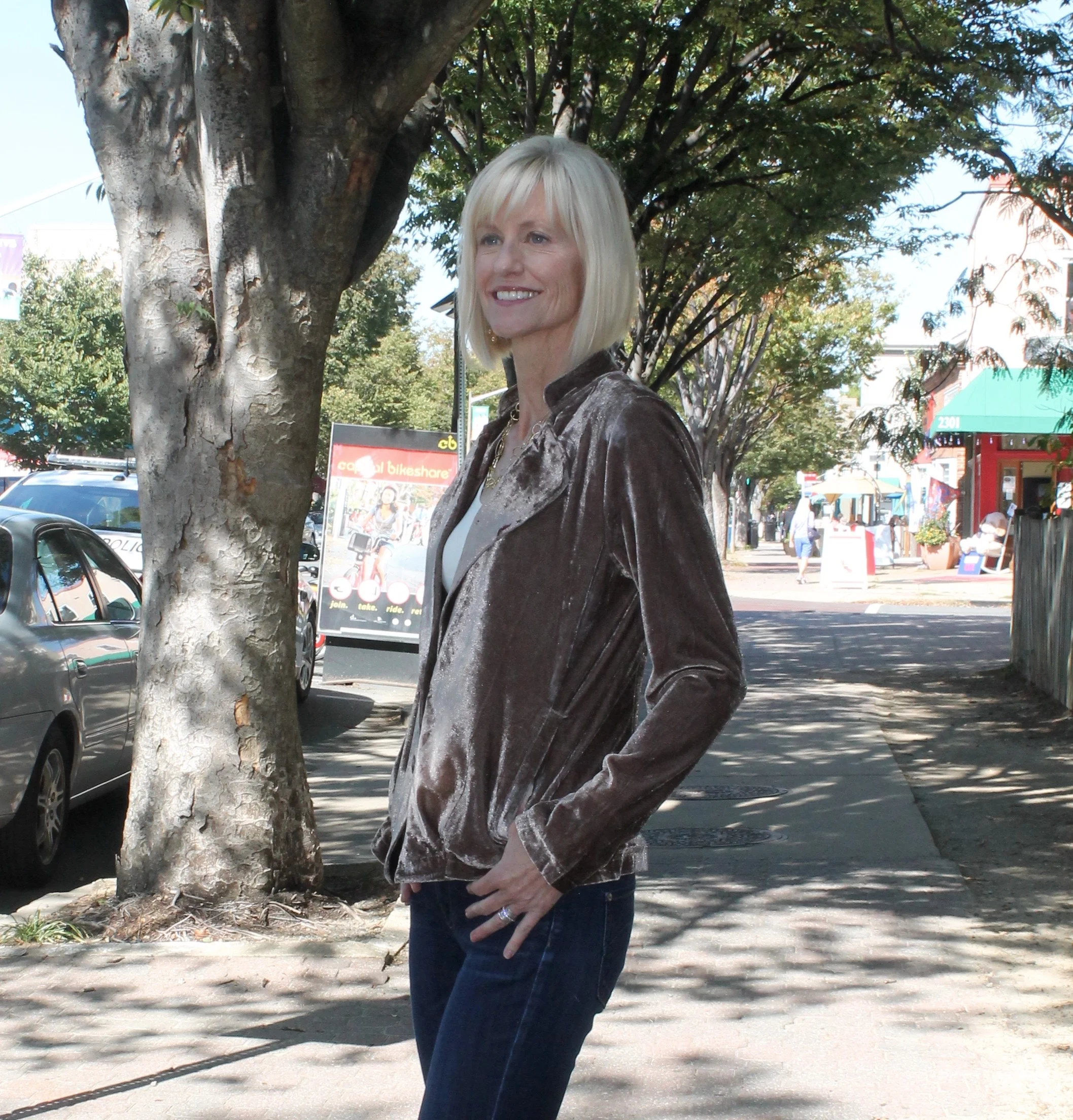 velvet_jacket_brown.jpg