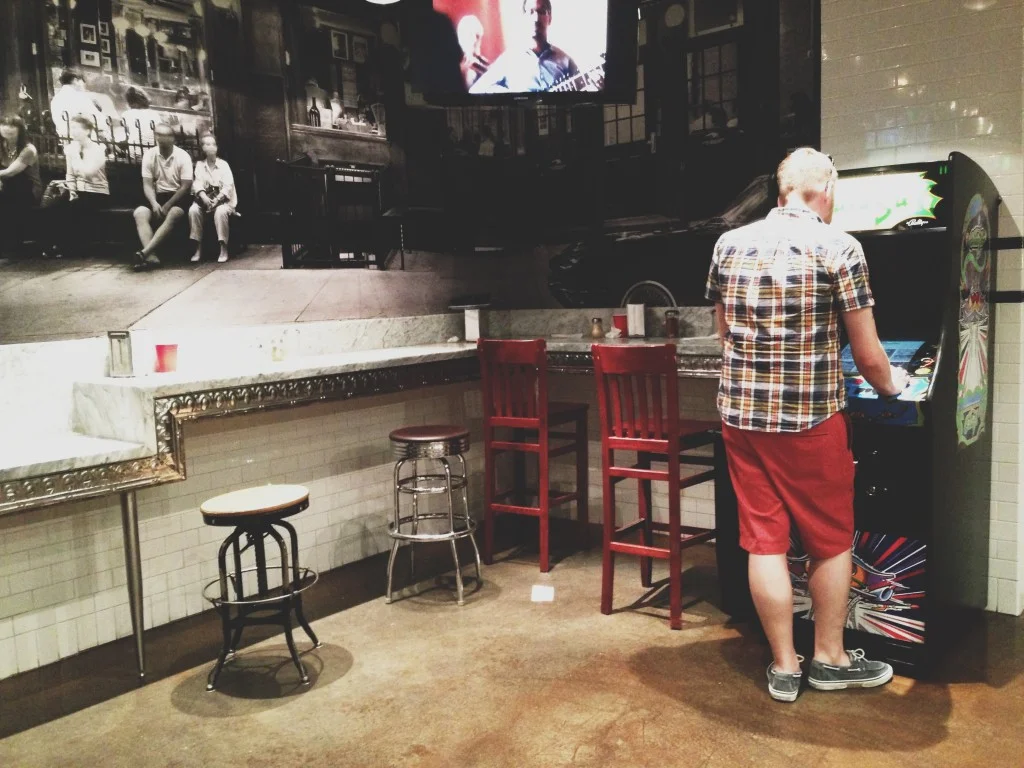 Silent Sunday: Las Vegas - Secret Pizza