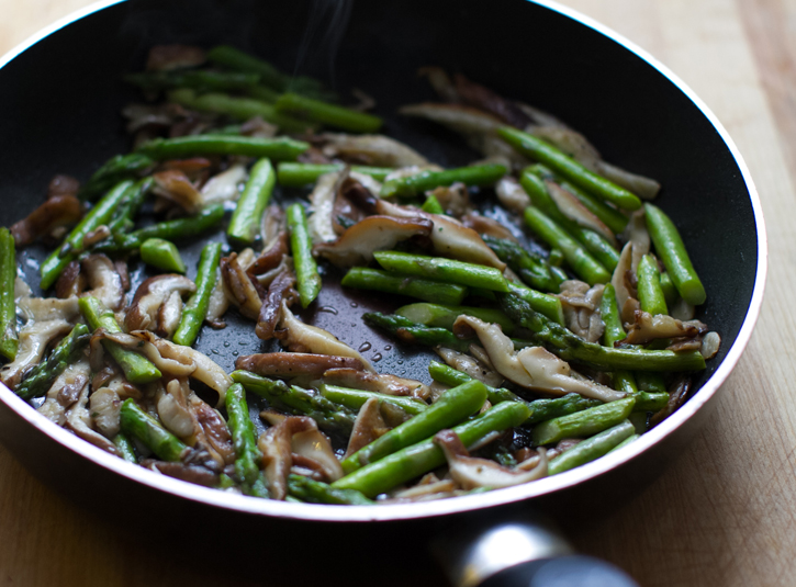 PASTA TOSSED WITH MINT PESTO, ASPARAGUS, AND SHIITAKE MUSHROOMS