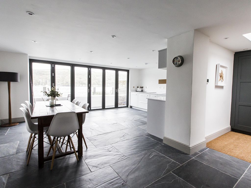 2 Albert Place: Kitchen