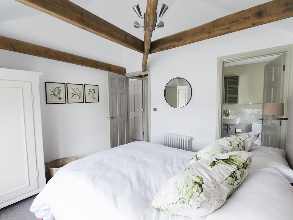 2 Albert Place: Master bedroom with ensuite bathroom