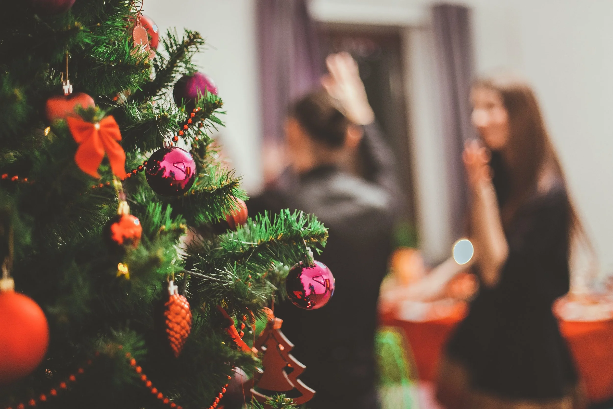 6 Practical Steps for Balancing Your Life During a Busy Holiday Season