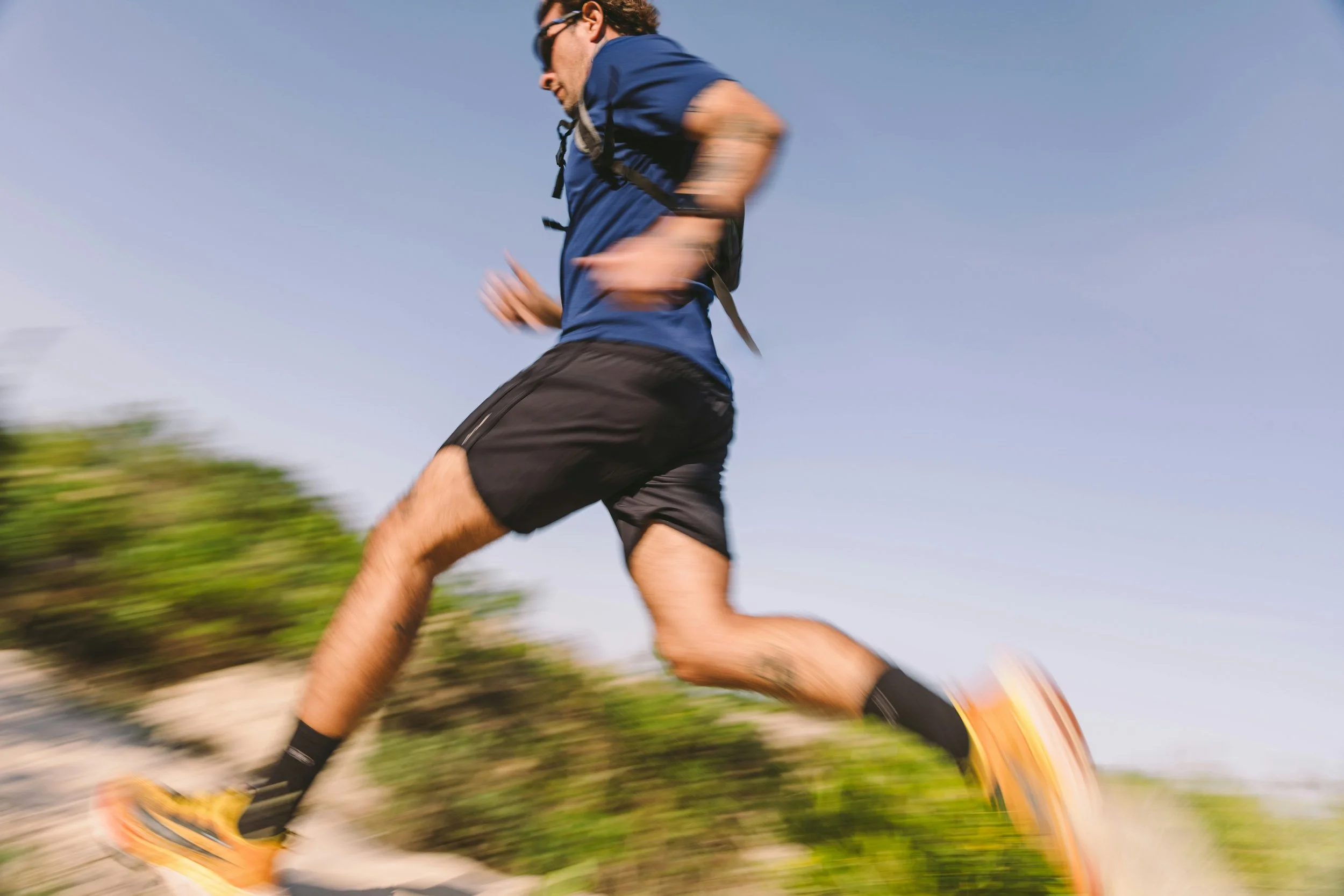 Why the Best Athletes (and Leaders) Train Both Alone and With Others