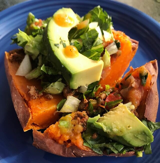 Eating Healthy with Hot Sauce. Cracking into a Sweet [Heat] Potato/Turkey/Avocado Taco topped with Sweet Heat Hot Sauce. 🔥❤️🌶🥑🌮 @detroithiggy does an even better version. Preorder hot sauce (ships in June) at www.mittenmadepicklingco.com/shop-1 #