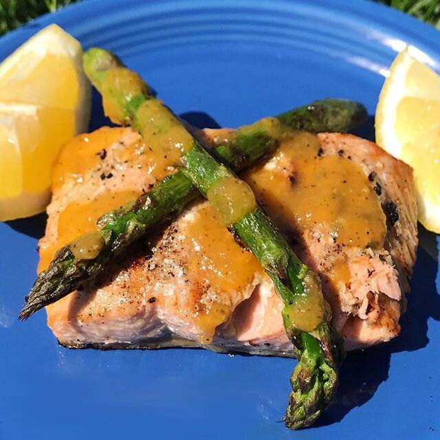 Eating Healthy with Hot Sauce. Grilled Salmon/Asparagus/Sweet Heat Hot Sauce 🔥🌶🔥 Pre-Order Hot Sauce at www.mittenmadepicklingco.com/shop-1 #michigan #hotsauce #grilling #salmon #asparagus #supportsmallbusiness