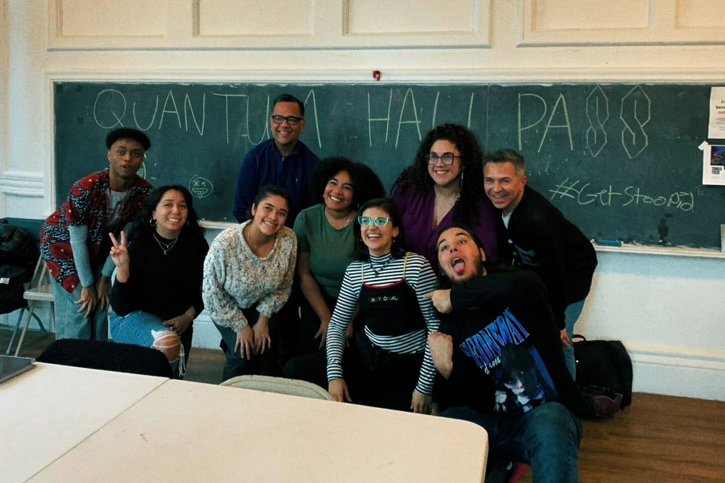 A VERY LATE BUT STILL OVERWHELMINGLY HUGE THANK YOU TO THE SUPERSTARS AT @latinemtlab !!!!! 🥰🤩💫 everyone at the lab and pictured here helped bring Quantum Hall Pass to life !!! It was the final installation of their '23 Table Reading Series &amp; 