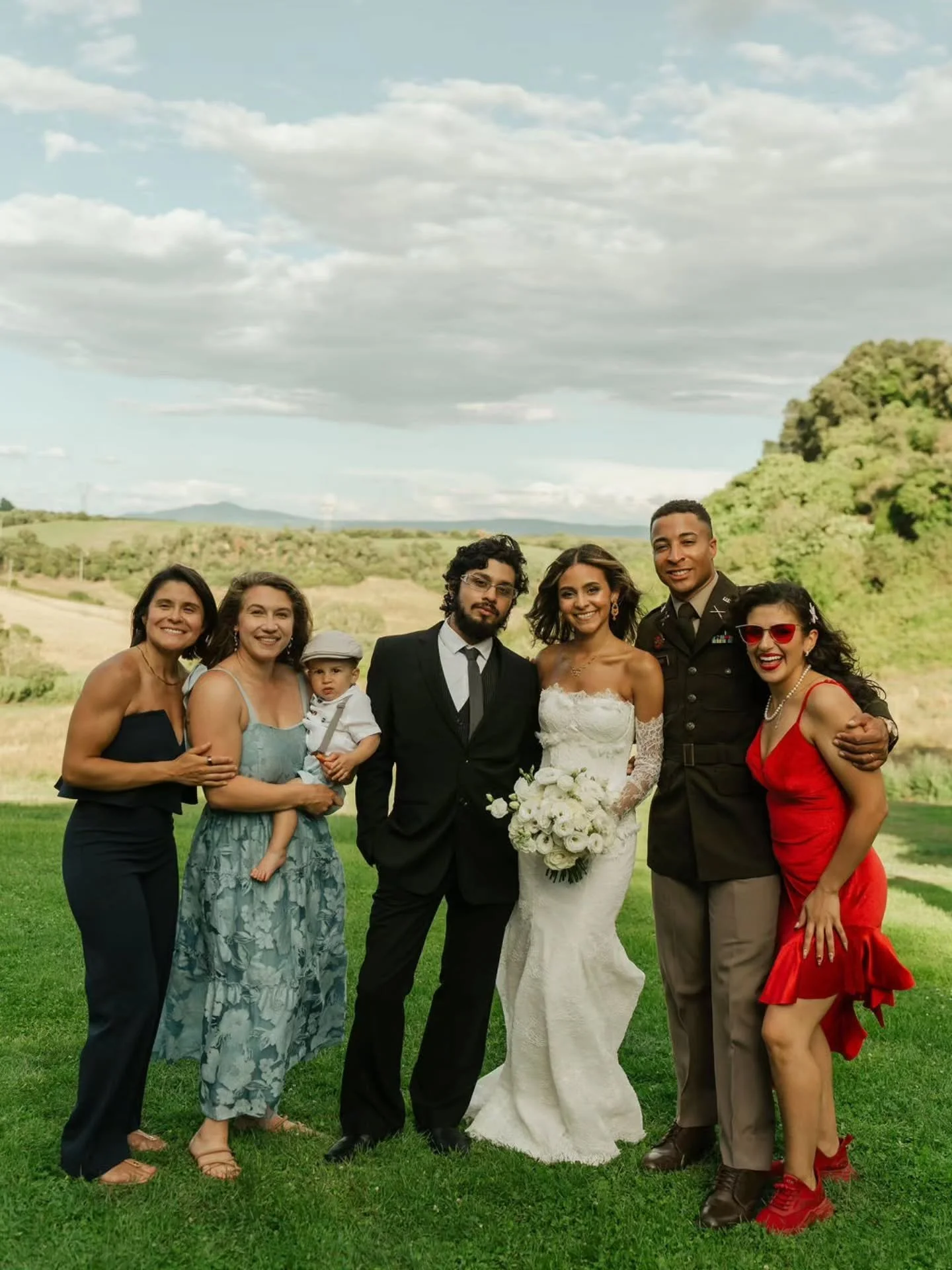 IT WAS THE YEAR OF LOVE !!! 💞
3 WEDDINGS, 1 BACH PARTY, COUNTLESS TEARS SHED 🥂🥹
congratulations to the newlyweds !!! 🍾🫂✨️ i feel so blessed to be able to have witnessed such huge milestones that will impact your lives for the better, forever 🫶?