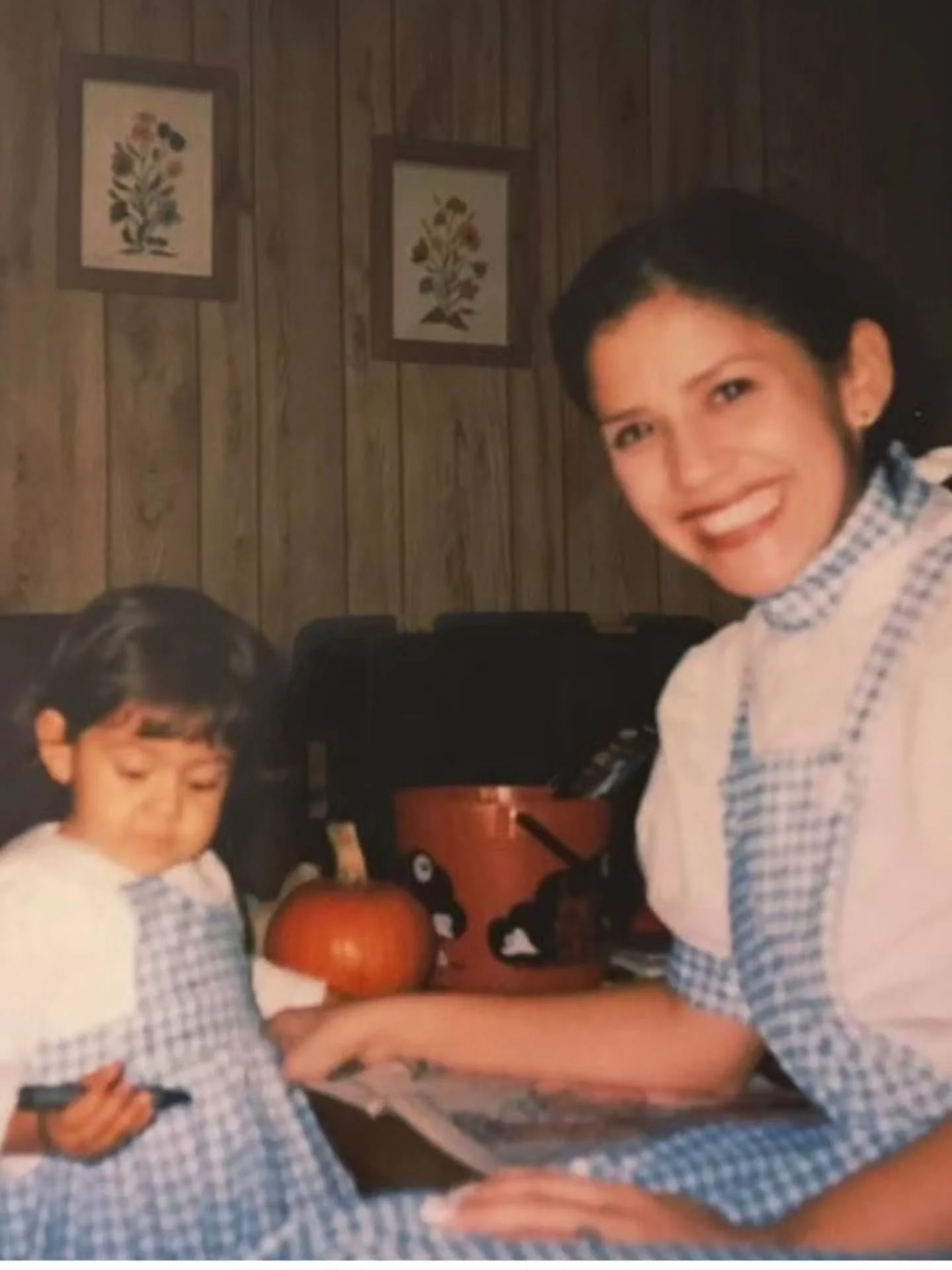 THERE'S NOBODY QUITE LIKE MY MAMI !!!!! 😻🫶🏼🌟👑💫😎🫶🏼🥹🎂🍪🥰🤩💞😂🙀🤪
happy birthday to my bestest best friend !!!!!!!!!! ♏️💜

(2nd photo credz: @sycphotography 🫶🏼)