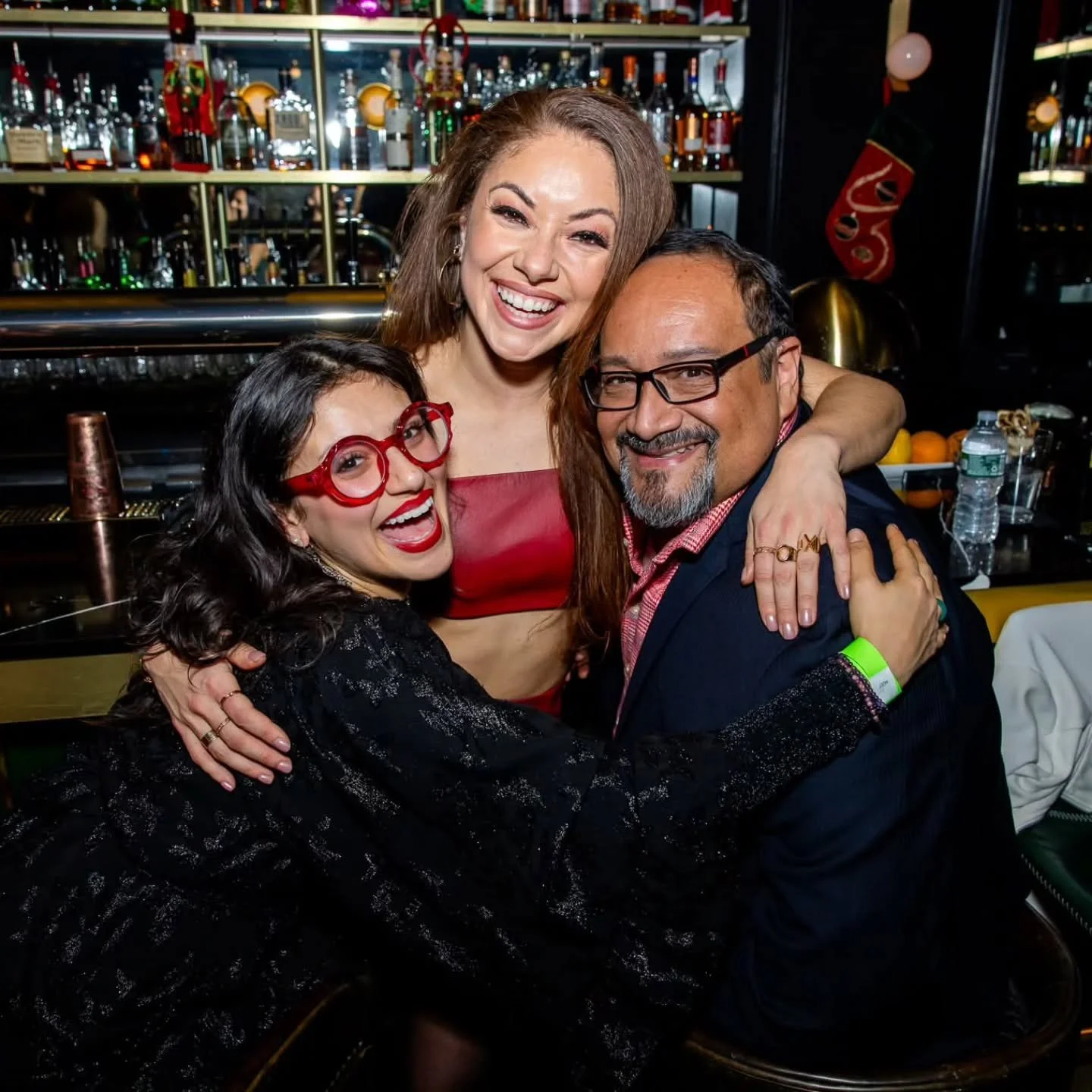 last new moon of the year has me thinking about Magic✨️💓 (a small change in perception that opens your mind to a big change in reality)
Here are a few moments i felt magic thru the presence of god in my life. Besides coming home to Mike every night 