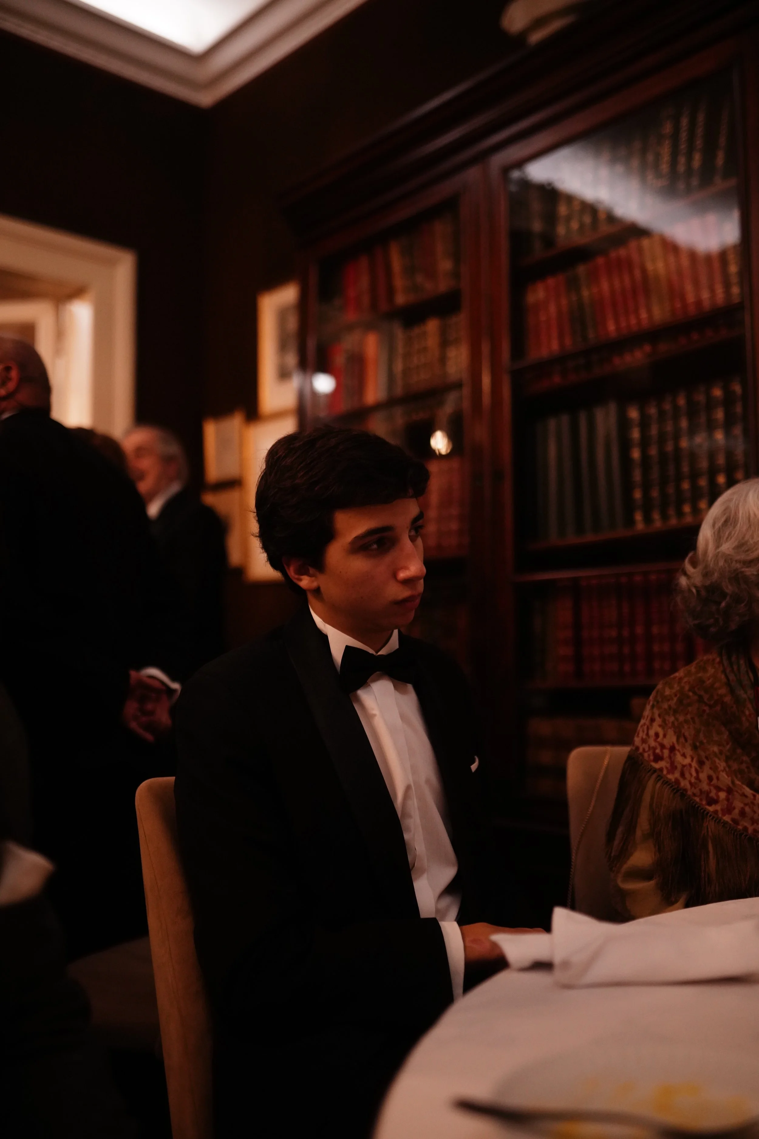  On the 23rd of January 2025 I dined with Vitorino Nemesio , who bears the same name as the poet Vitorino Nemesio (1901-1978), who was his great-grandfather.  When I asked his name I was surprised to hear the name of a poet who has been long dead.  