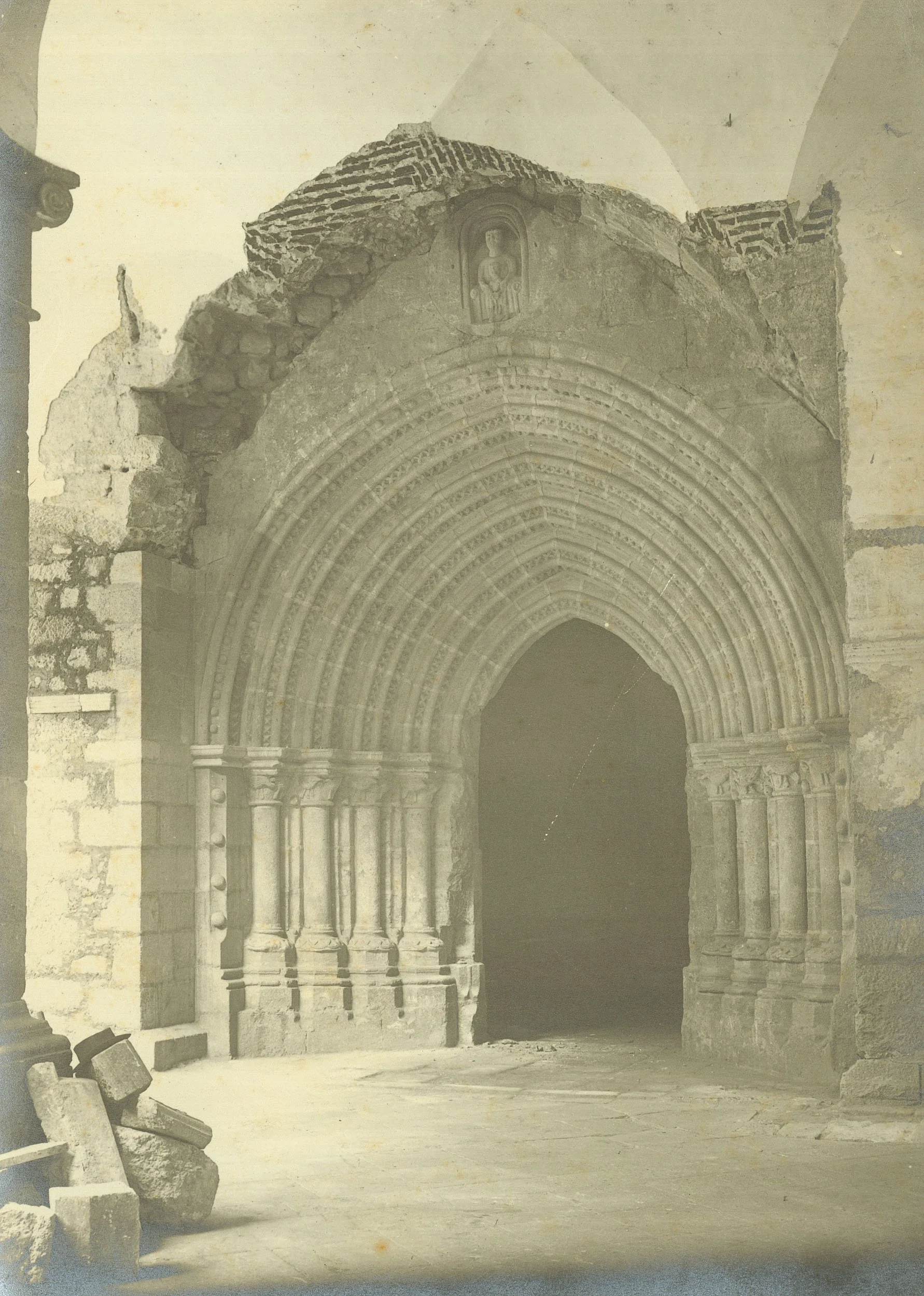 18744_2.jpg