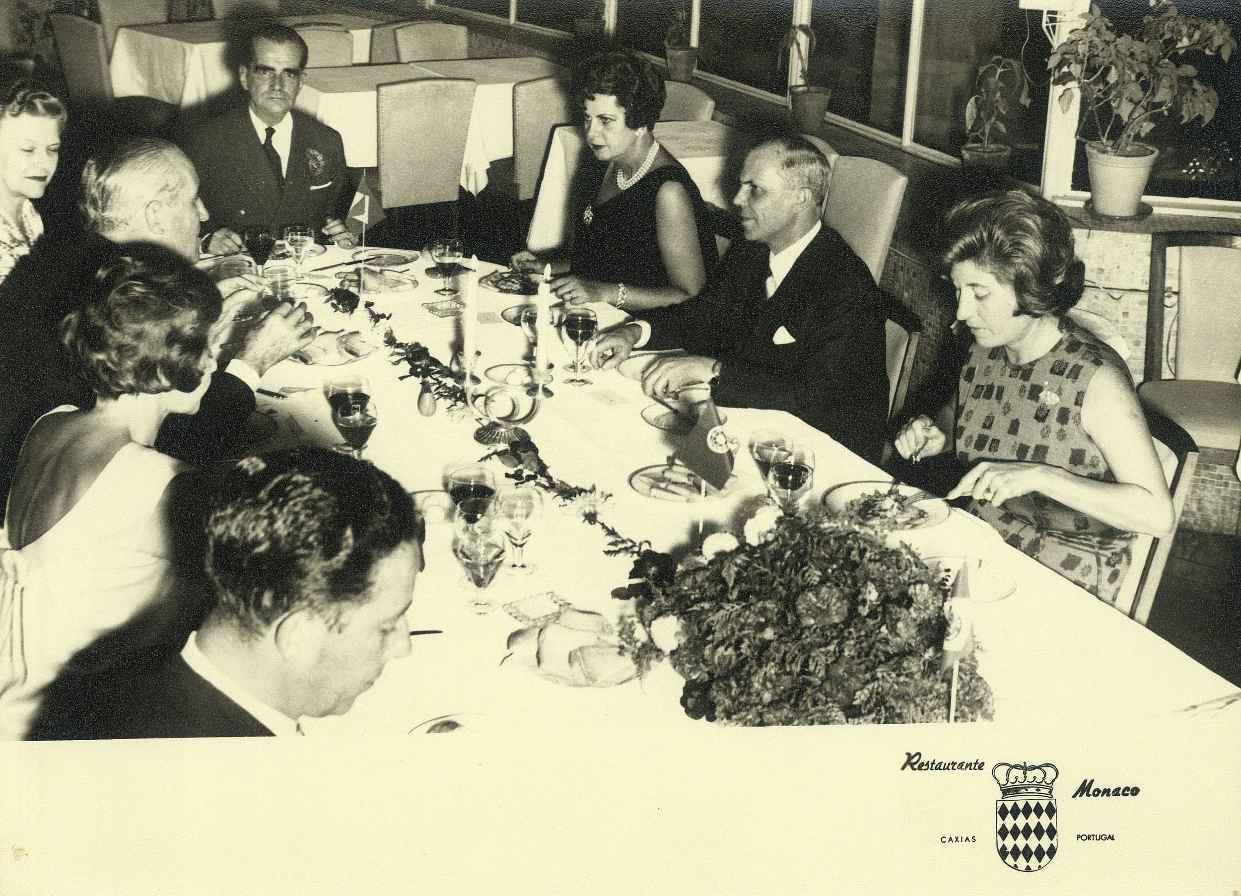 À mesa não se envelhece, Restaurante Monaco