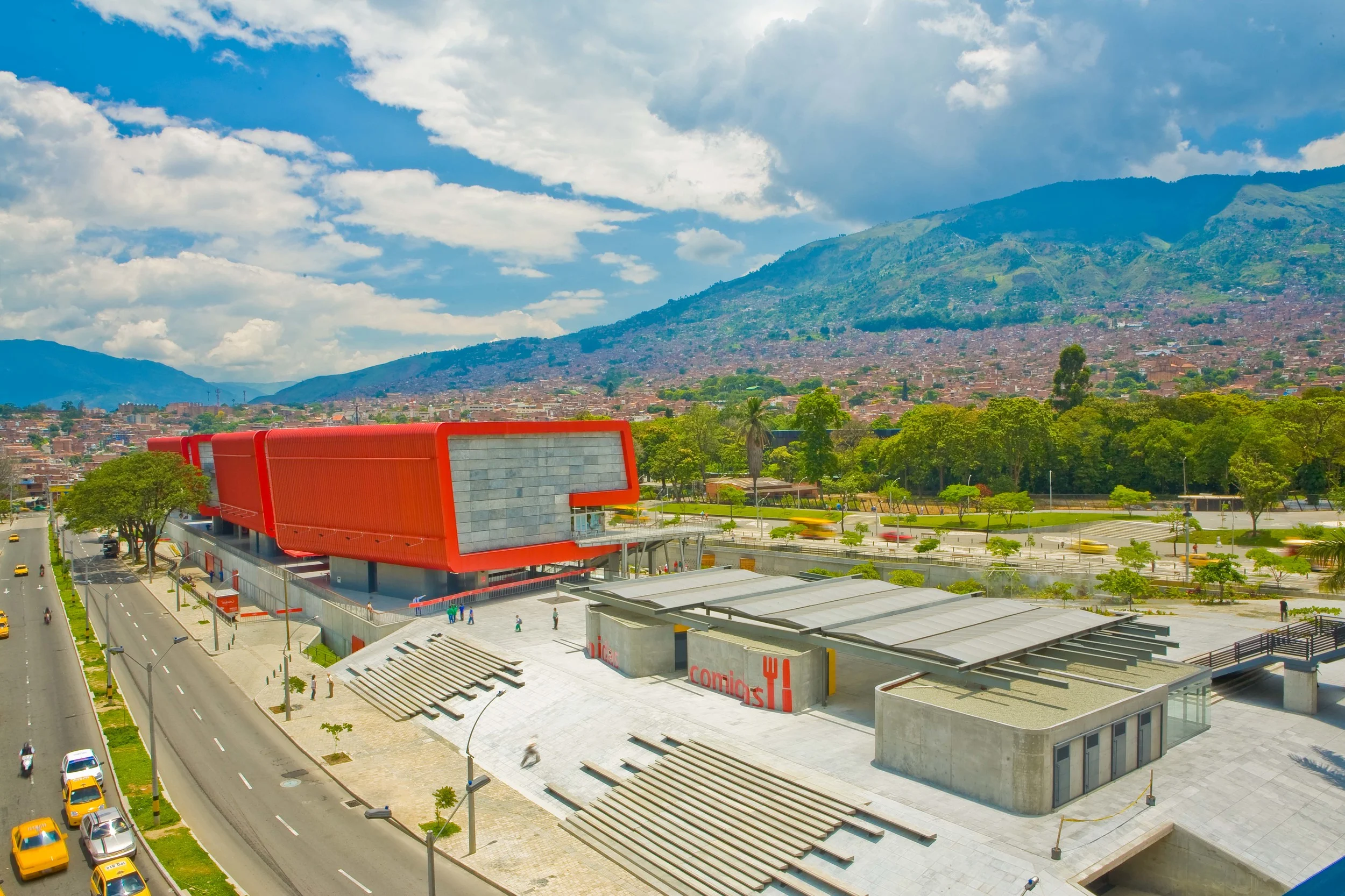 -4321-DESDE EL METRO CALLE CUNDINAMARCA-C-Tobon.jpg