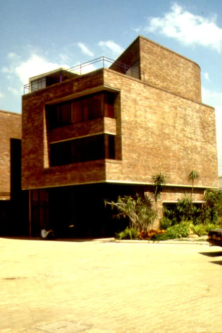Fachada.jpg