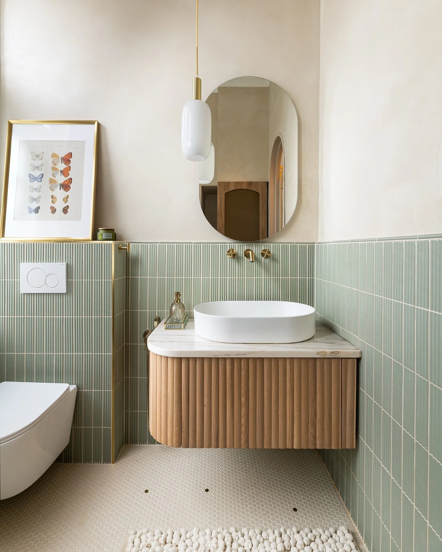 Capturing the beauty of this stunning apartment&rsquo;s interior for @csintalan_muvek