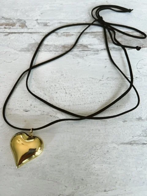 18k Chunky Heart faux LeatherChord