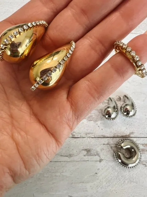 Stainless Steel Gold Teardrop studs w/Sapphire