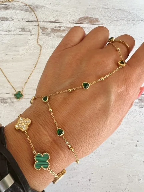 18k Rounned Cross Bracelets w/Sapphire