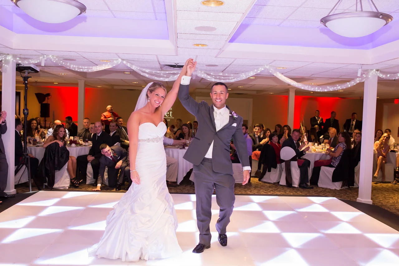 Webster Golf Bride and Groom on LED Dance Floor