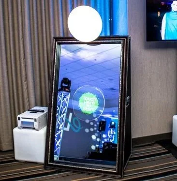 mirror-photo-booth-rental-rochester