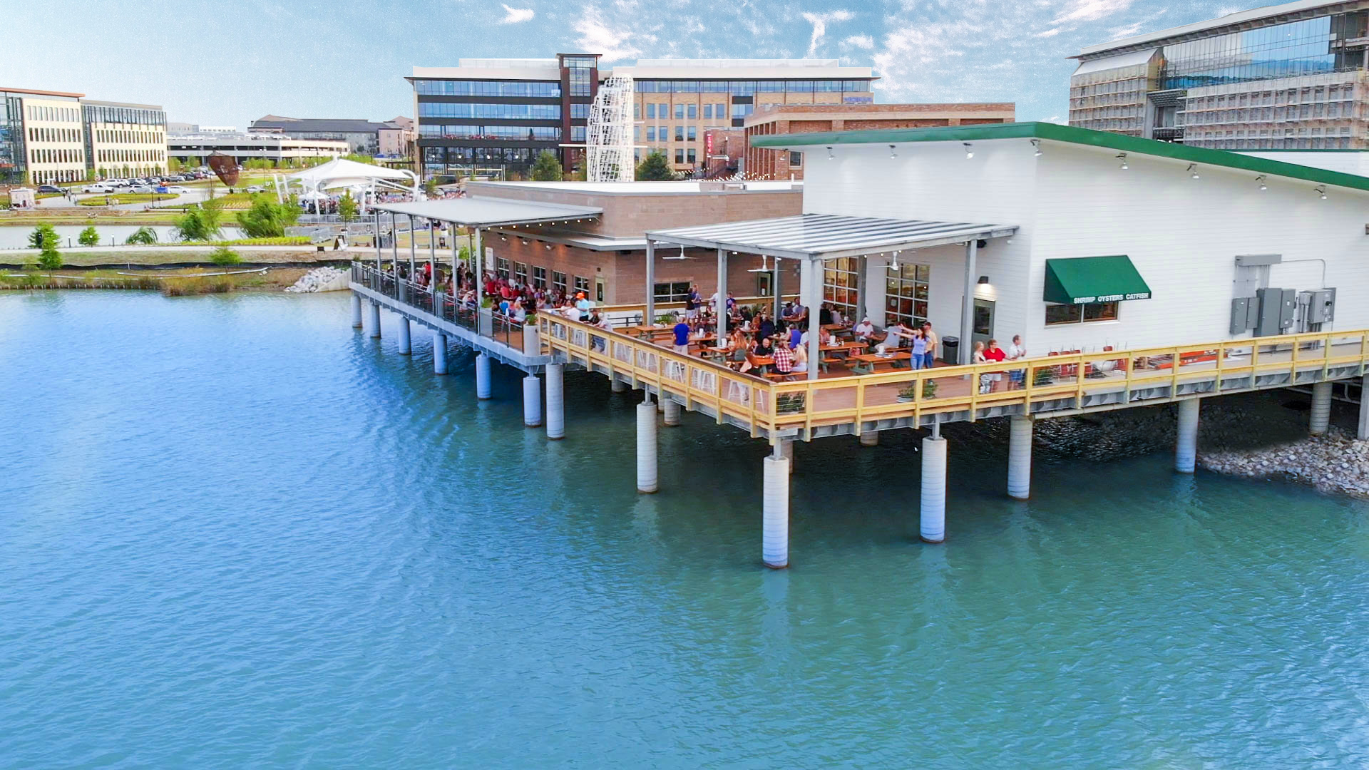 Restaurants on the Lake