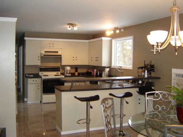 Charleswood Reno, Winnipeg, Canada