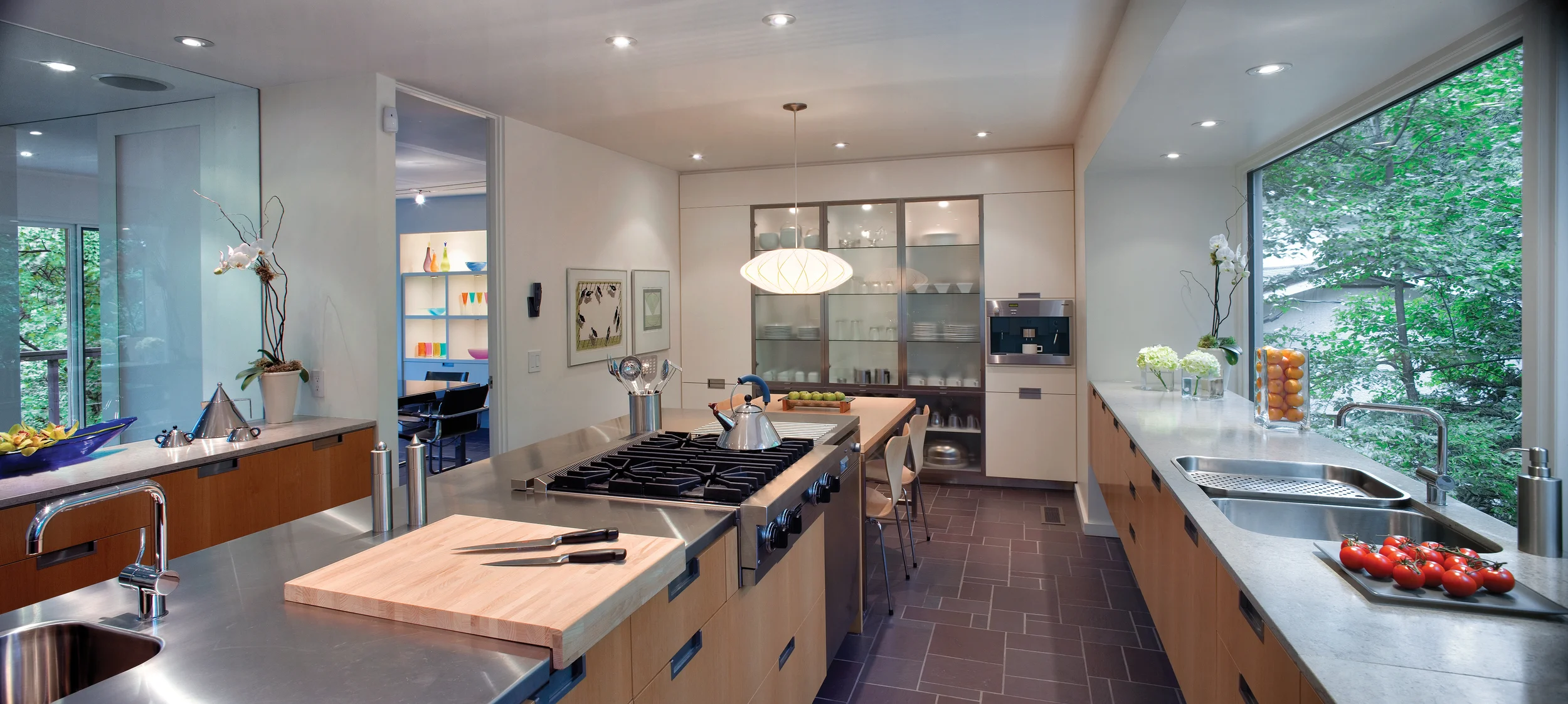 South Drive Renovation, Winnipeg, Canada