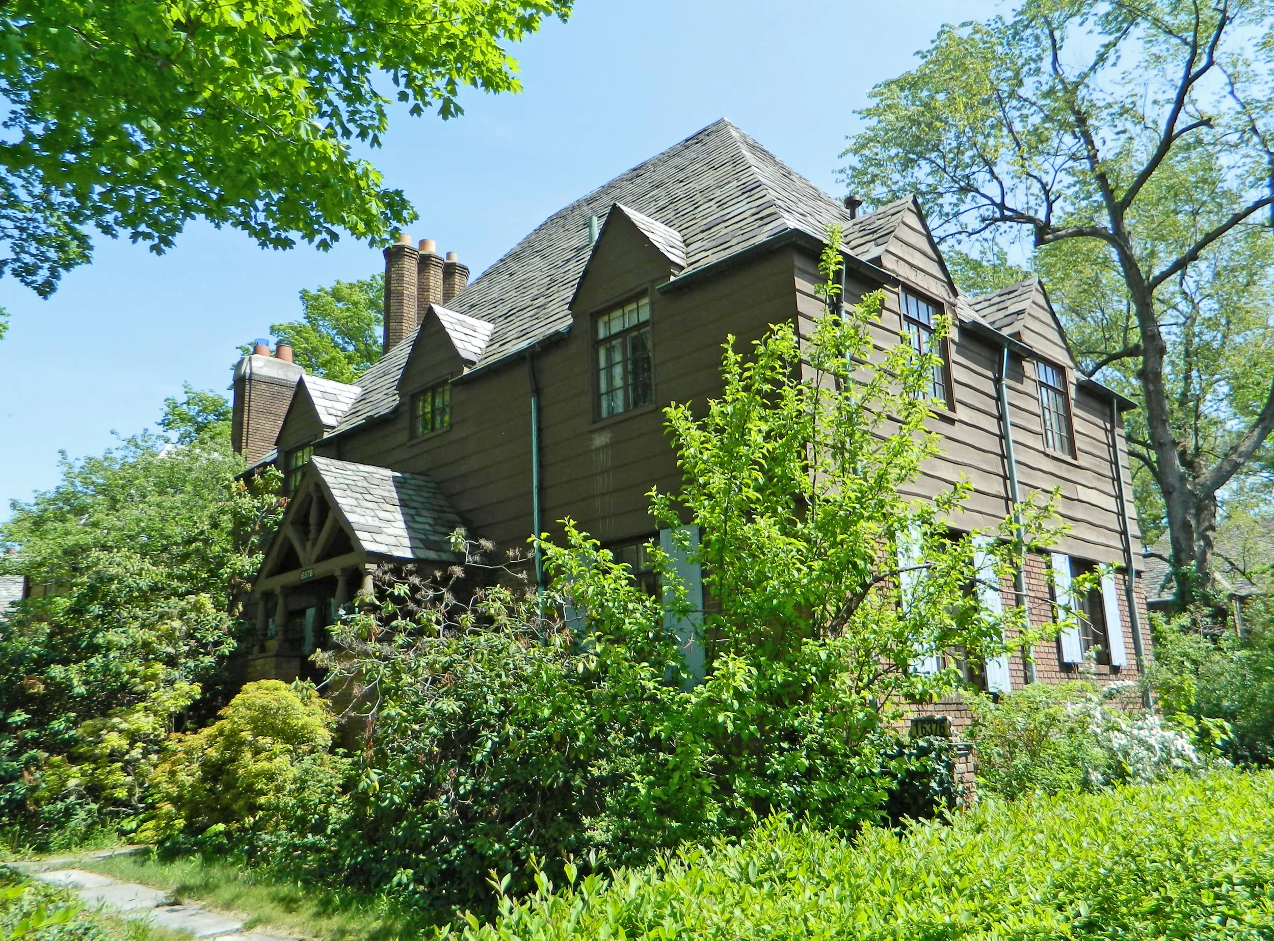 2013051505 Cleveland Heights 16376 Glynn.jpg