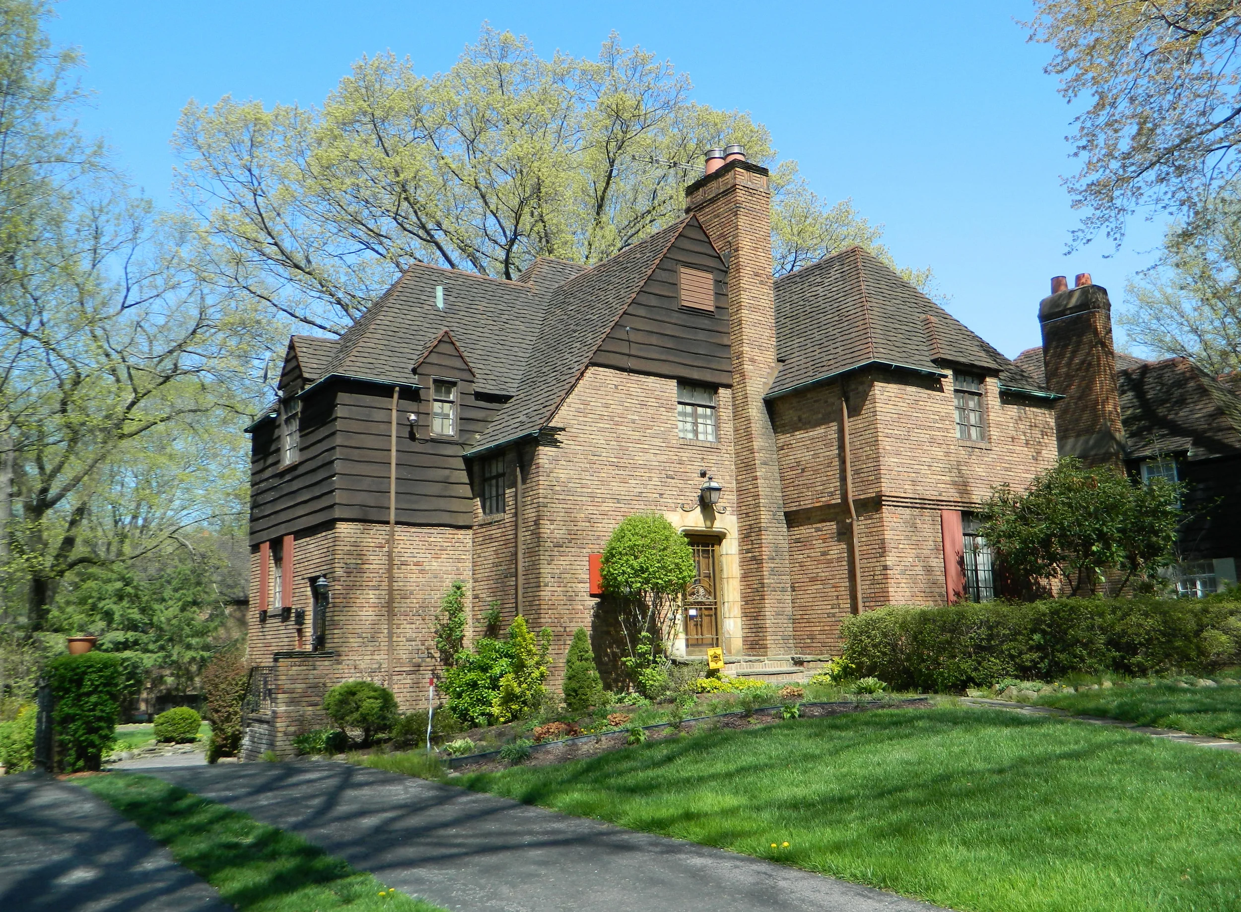 20130430026 Cleveland Hgts Forest Hills 16201 Cleviden.jpg