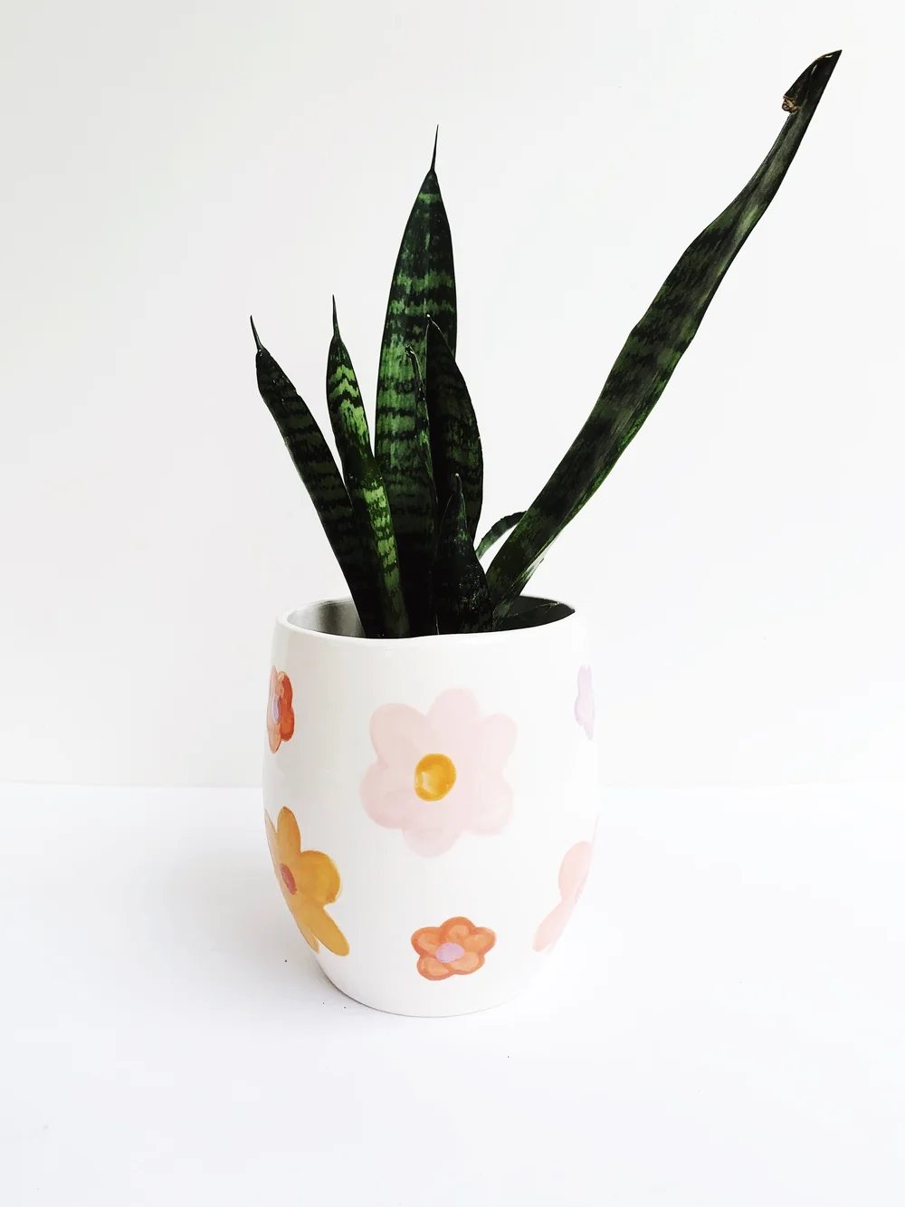 Daisy Planter  andrea luna reece | art & ceramics