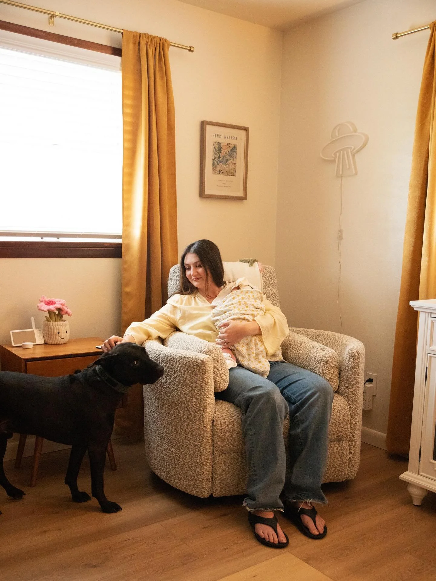 There’s just something so special about the tiny details and in between moments of getting to know your first baby.
It’s something I think all mamas wish they could re-live again and again, like it was the first time.
I’m absolu