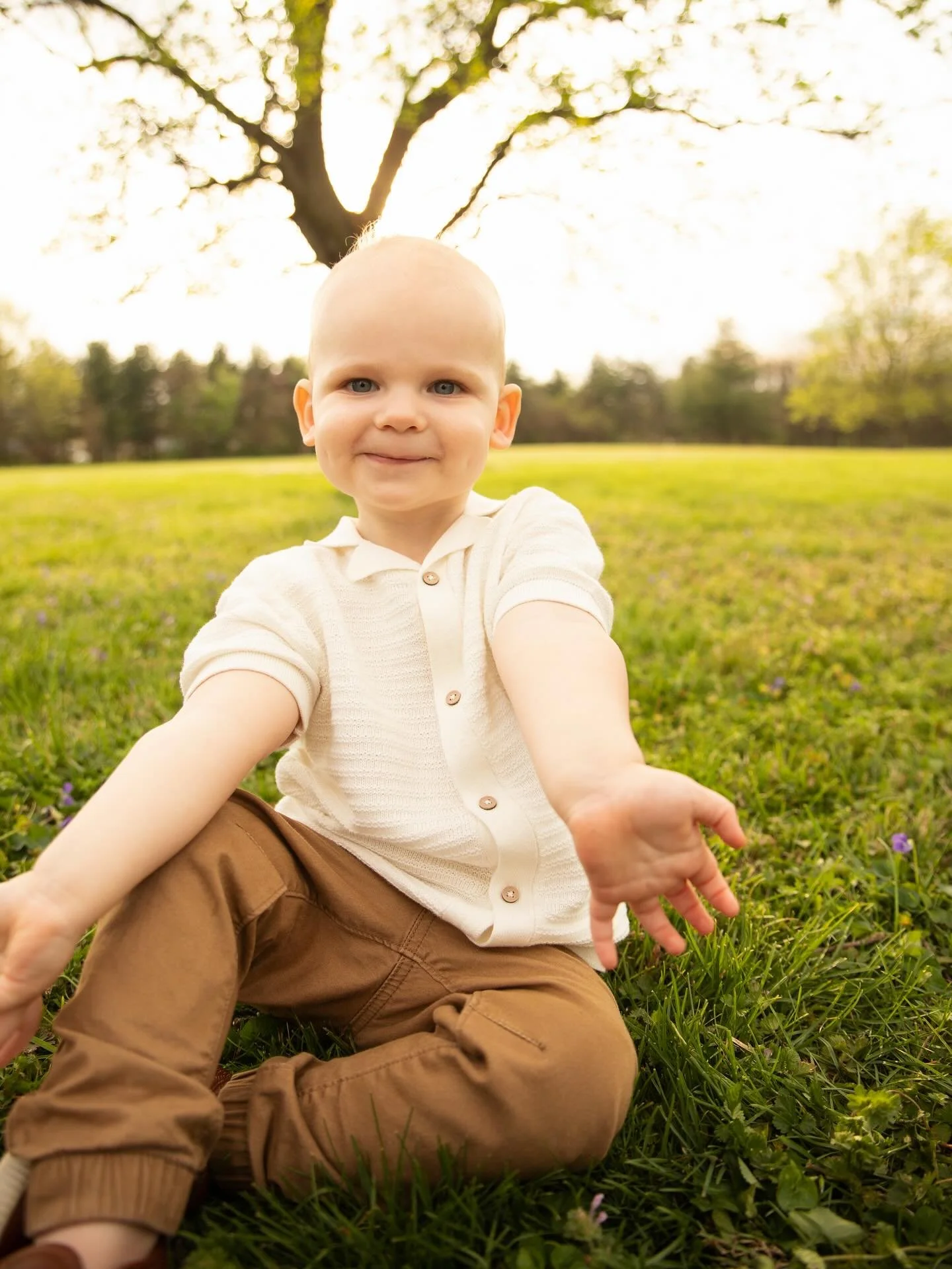 These feel like springtime and sunshine ☀️
&hellip;
&hellip;
&hellip;
#louisvillephotographer #louisvillefamilyphotographer #indianafamilyphotographer