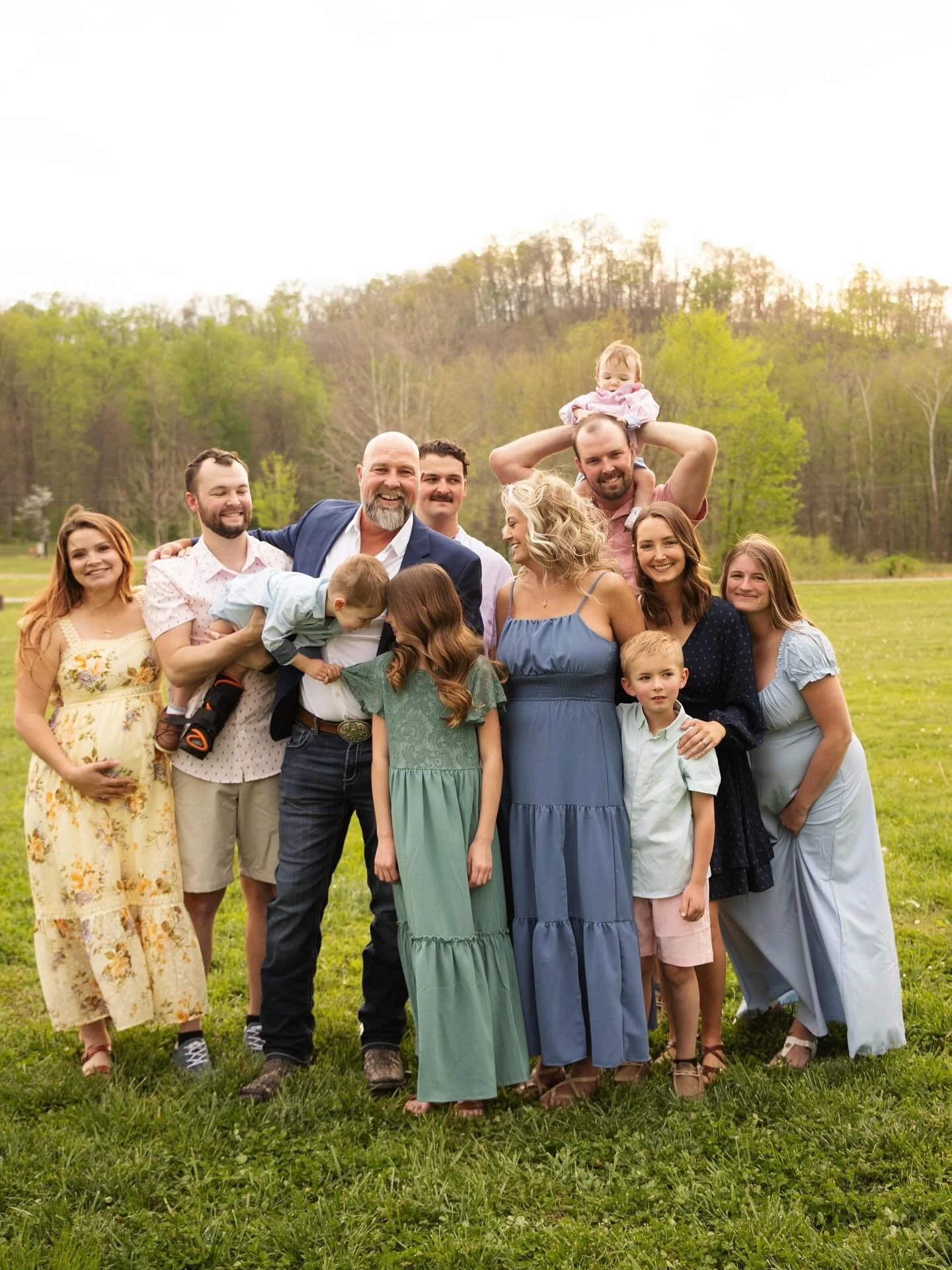 A family with a whole lot of love... plus a little more on the way
&hellip;
&hellip;
&hellip;
#louisvillephotographer #louisvillefamilyphotographer #indianafamilyphotographer #unscripted