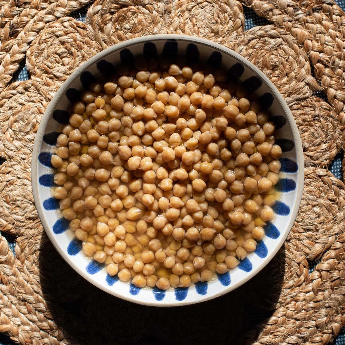 Chickpeas_Sunny food photography.jpg