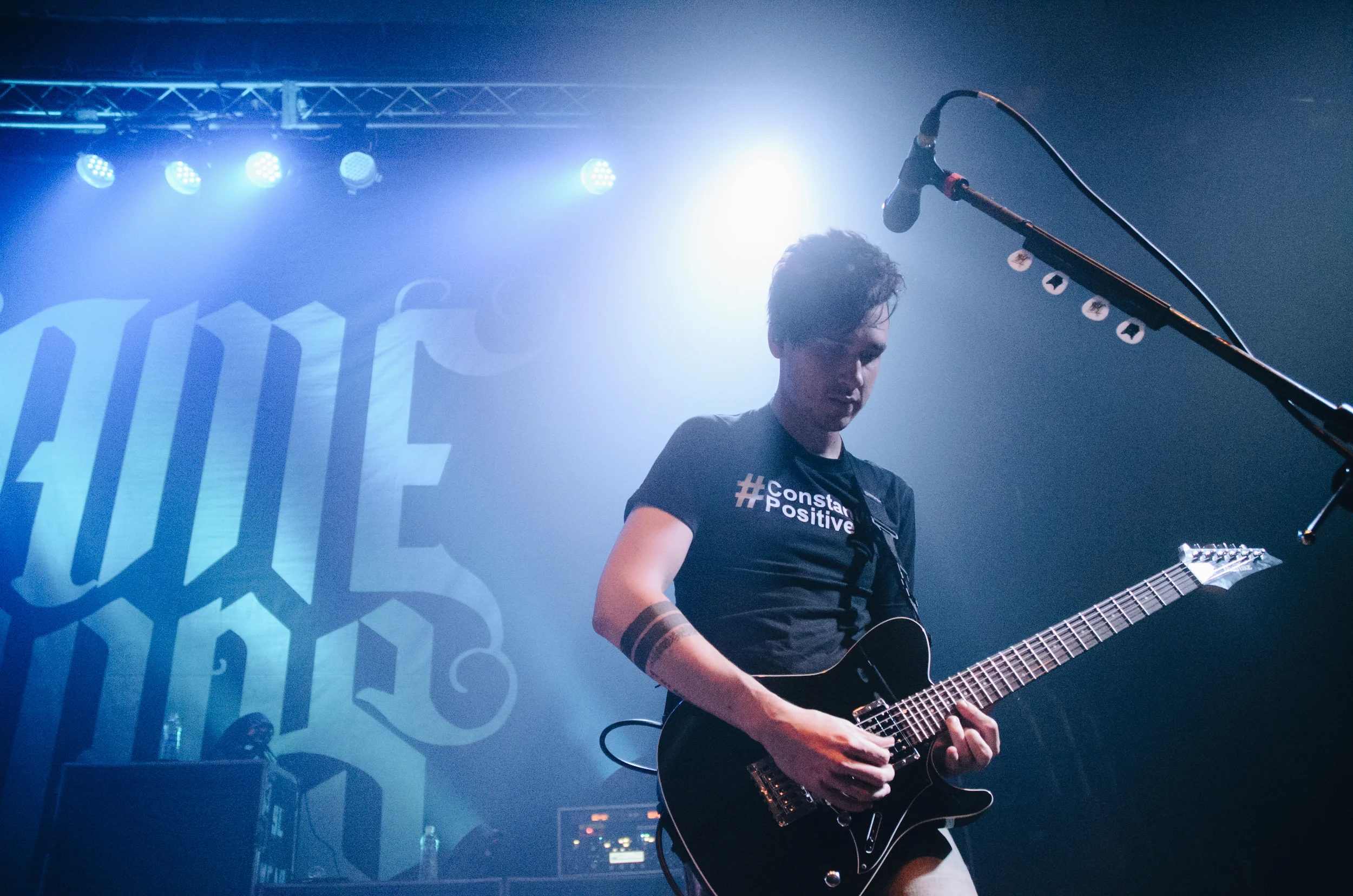 WCAR-800.jpg