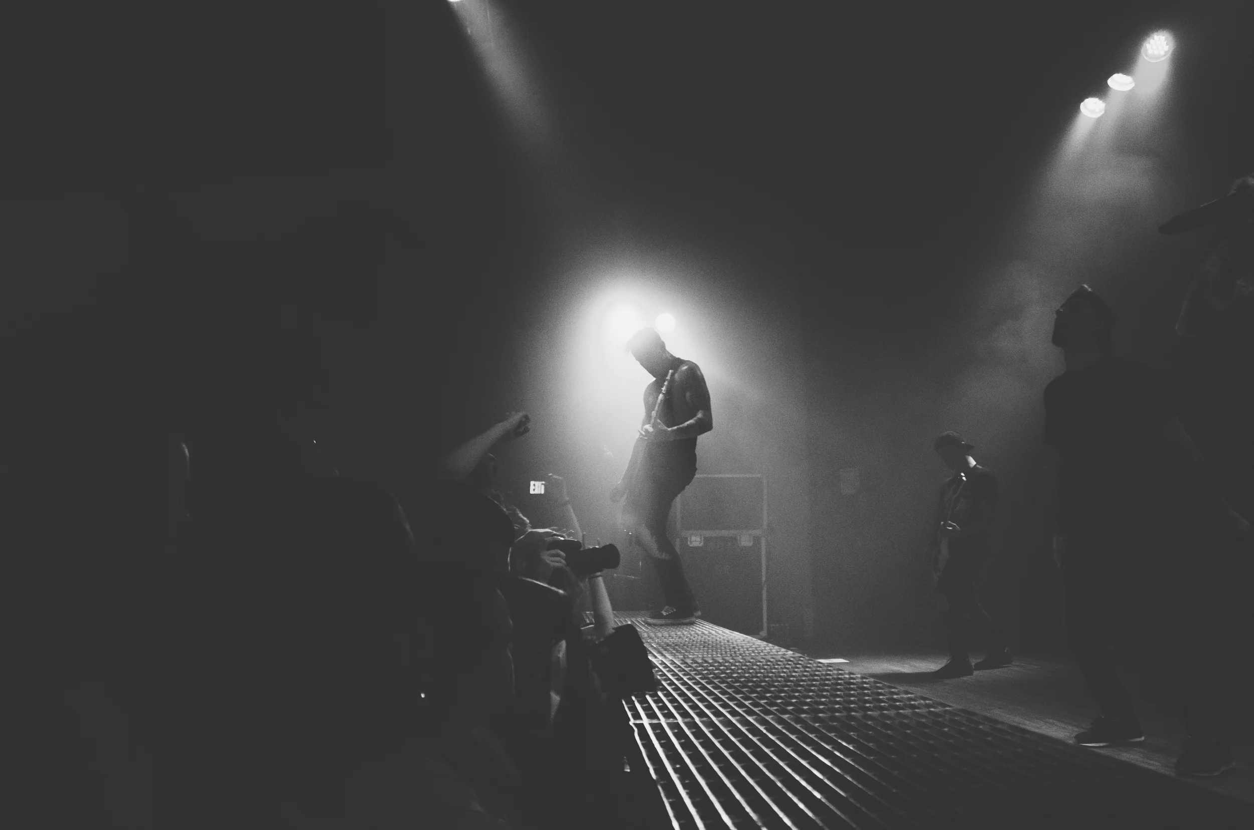 WCAR-983.jpg