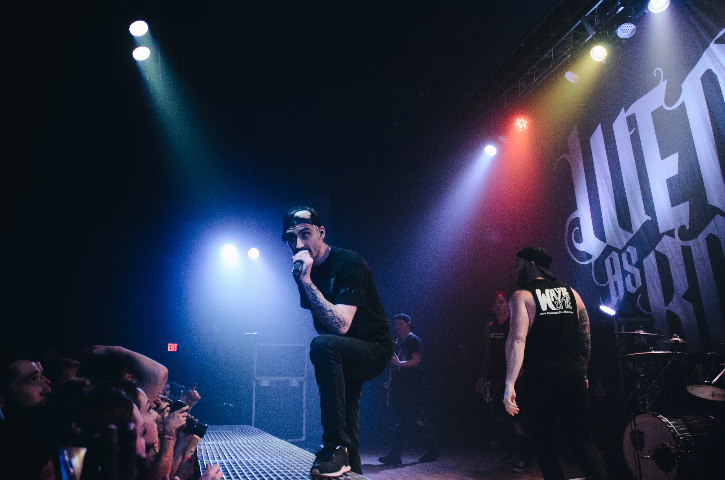WCAR-1300.jpg