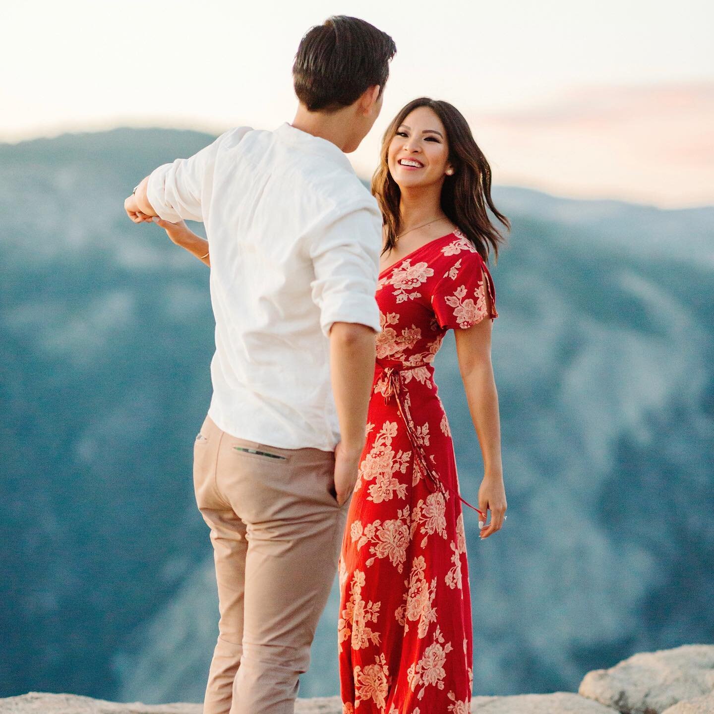 I prayed hard that if I ever got married, my future husband &amp; I would be a team on mission for God&rsquo;s kingdom.🙏🏼
If we weren&rsquo;t stronger together, I was fine remaining single, surrounded by my family-in-#Christ &amp; frolicking around