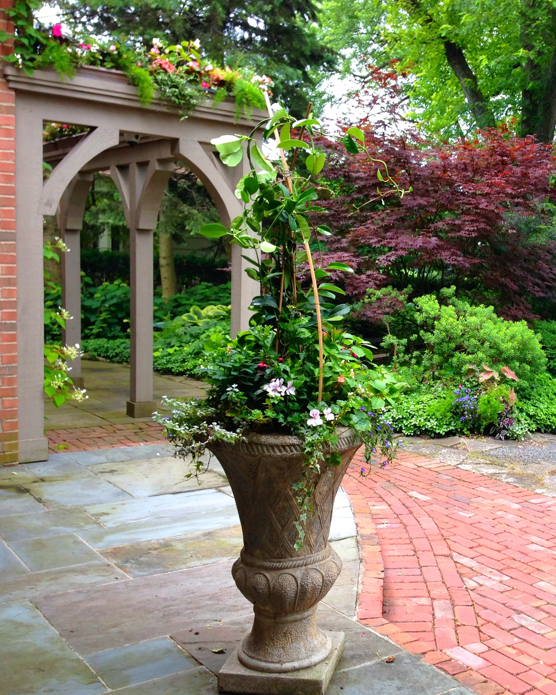 Elegant Urn