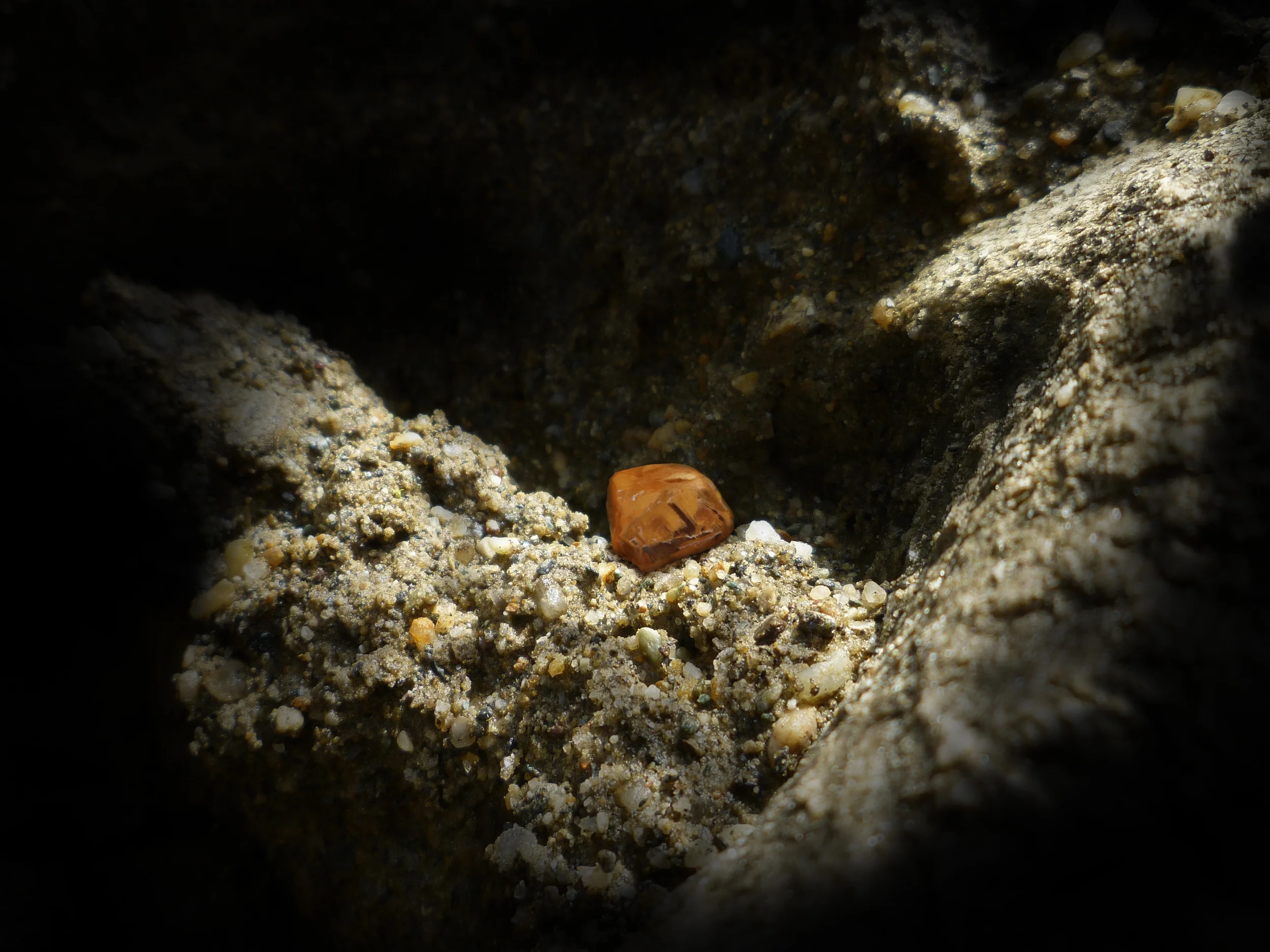 9052_LJWest_Roughstone_Orange.jpg